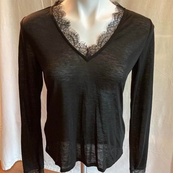 LAST CHANCE - Express Black Tee - Picture 1 of 5